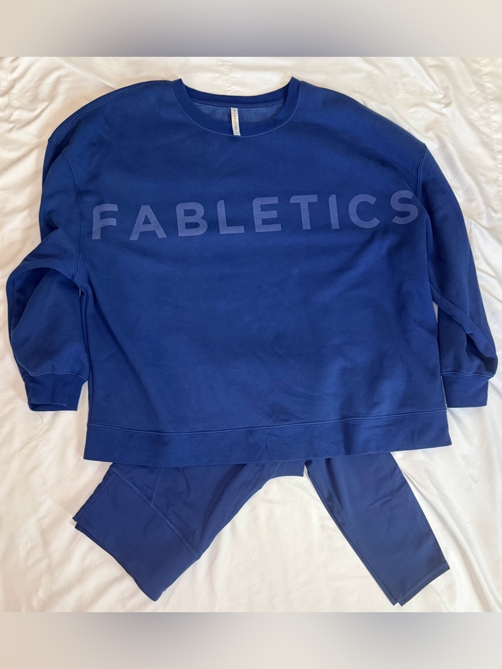 Fabletics Deep Blue Logo Sweatshirt Set 4X Top & Leggings 2X